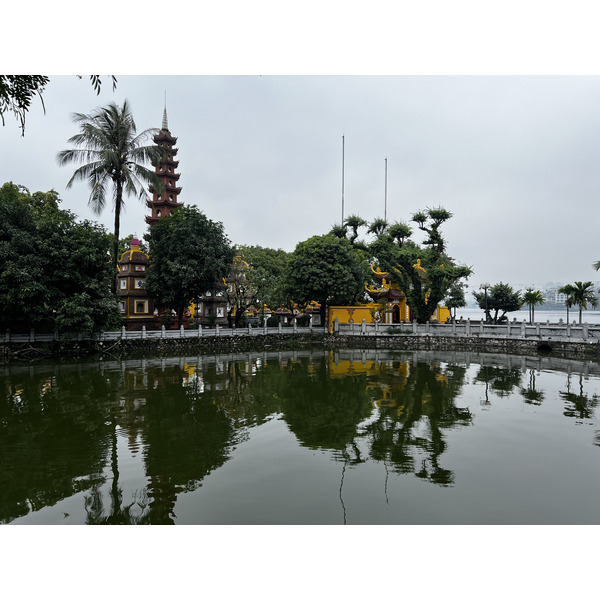 Picture Vietnam Hanoi Tran Quoc Pagoda 2024-01 12 - Tours Tran Quoc Pagoda