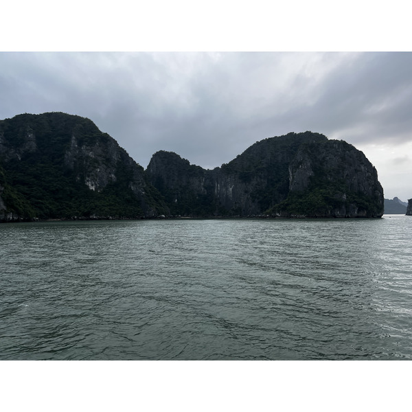 Picture Vietnam Ha Long Bay 2024-01 38 - Center Ha Long Bay