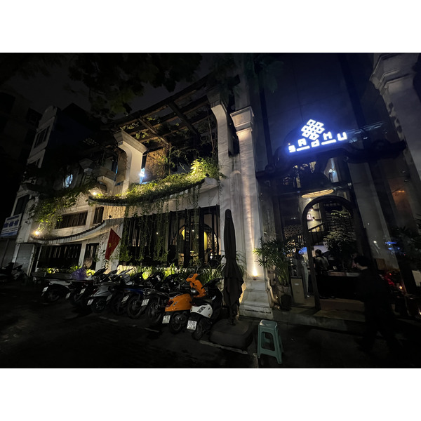 Picture Vietnam Hanoi Sadhu Vegetarian Restaurant 2024-01 43 - Tour Sadhu Vegetarian Restaurant