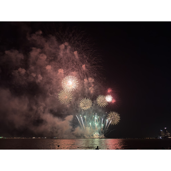 Picture Thailand Pattaya Fireworks 2024-12 62 - Recreation Fireworks