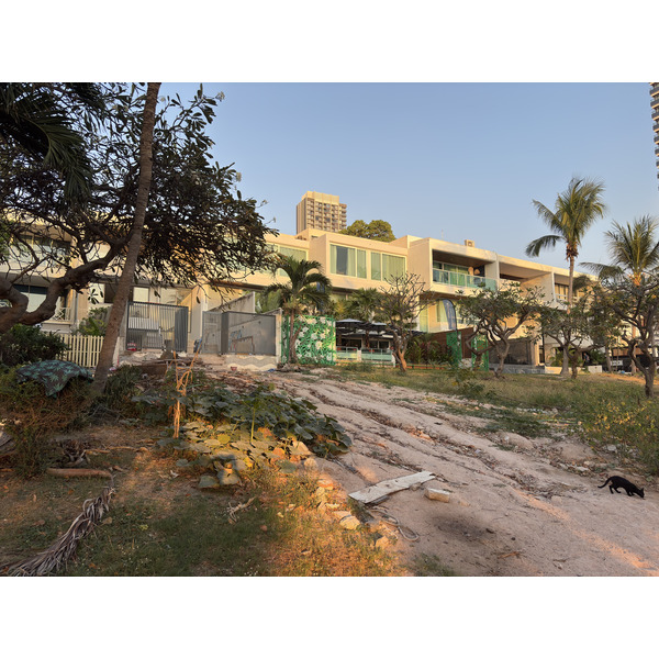 Picture Thailand Pattaya Dongtan beach 2025-12 24 - Tours Dongtan beach