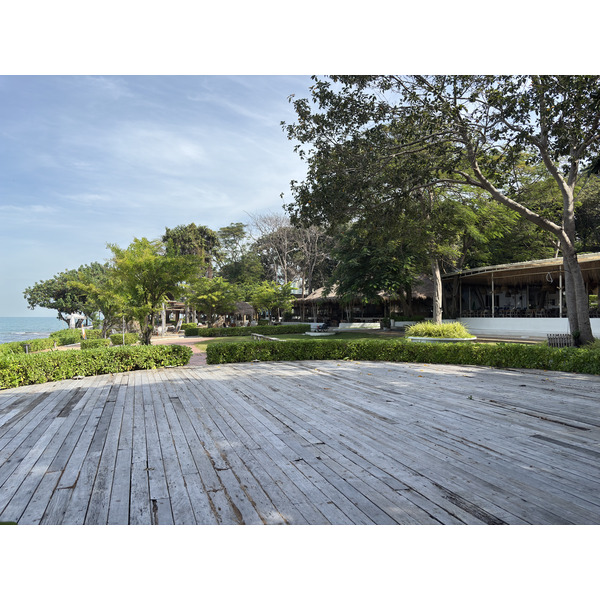 Picture Thailand Pattaya Oxygen Restaurant 2024-12 9 - Journey Oxygen Restaurant