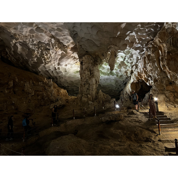 Picture Vietnam Ha Long Bay Sung Sot Cave 2024-01 53 - Tour Sung Sot Cave