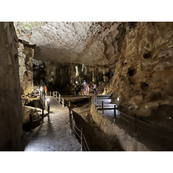 Picture Vietnam Ha Long Bay Sung Sot Cave 2024-01 46 - Discovery Sung Sot Cave