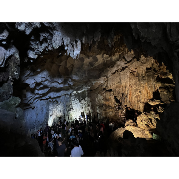 Picture Vietnam Ha Long Bay Sung Sot Cave 2024-01 55 - Around Sung Sot Cave