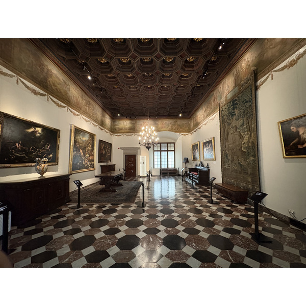 Picture Poland Krakow Wawel castle 2026-09 54