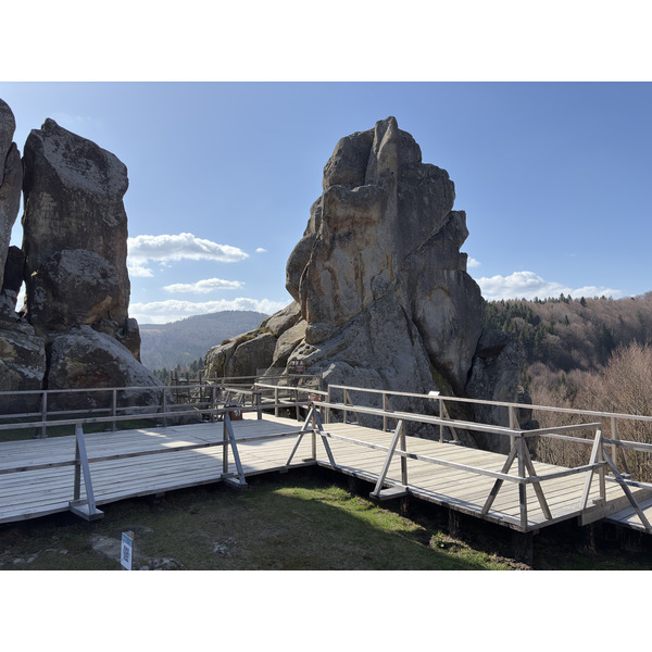 Picture Ukraine Tustan 2025-04 5 - Journey Tustan