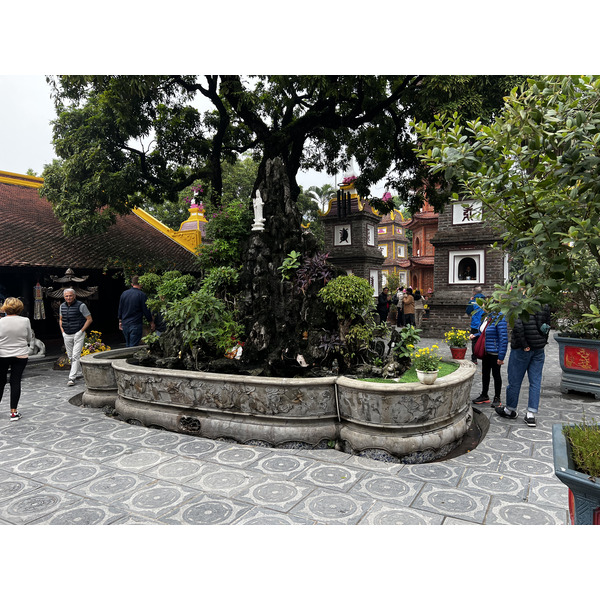 Picture Vietnam Hanoi Tran Quoc Pagoda 2024-01 7 - Discovery Tran Quoc Pagoda