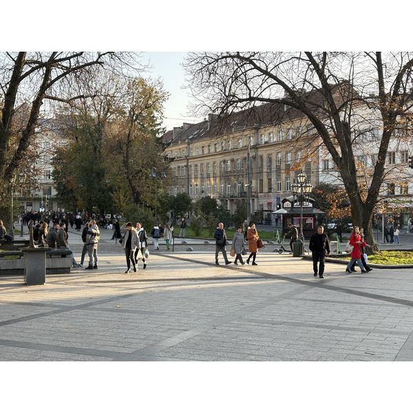 Picture Ukraine Lviv 2024-10 142 - Recreation Lviv