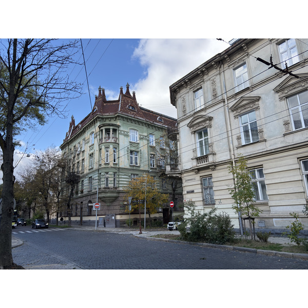 Picture Ukraine Lviv 2024-10 258 - Tour Lviv
