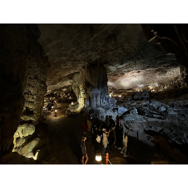 Picture Vietnam Ha Long Bay Sung Sot Cave 2024-01 37 - Recreation Sung Sot Cave