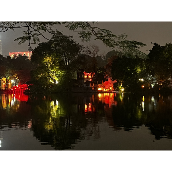Picture Vietnam Hanoi Hoan Kiem Lake 2024-01 19 - Around Hoan Kiem Lake