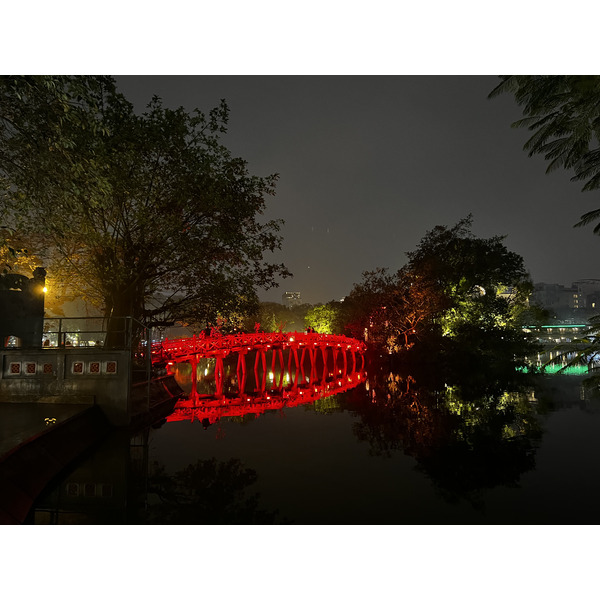 Picture Vietnam Hanoi Hoan Kiem Lake 2024-01 35 - Discovery Hoan Kiem Lake