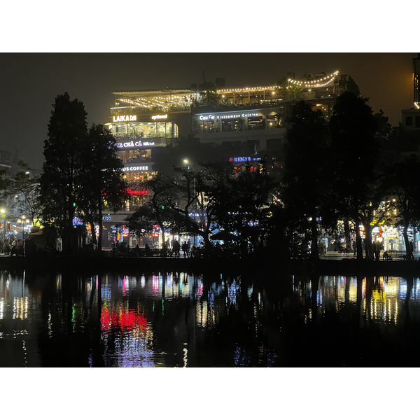 Picture Vietnam Hanoi Hoan Kiem Lake 2024-01 45 - Journey Hoan Kiem Lake
