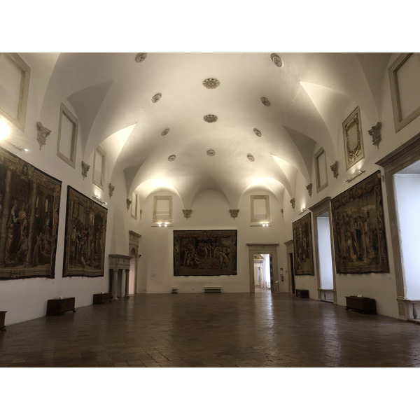 Picture Italy Urbino 2024-09 332 - Recreation Urbino