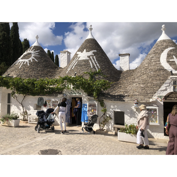 Picture Italy Alberobello 2024-09 120 - History Alberobello