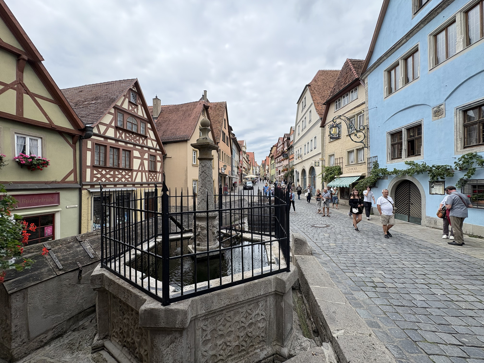 Picture Germany Rothenburg ob der Tauber⁩ 2025-09 112 - Tourist Rothenburg ob der Tauber⁩