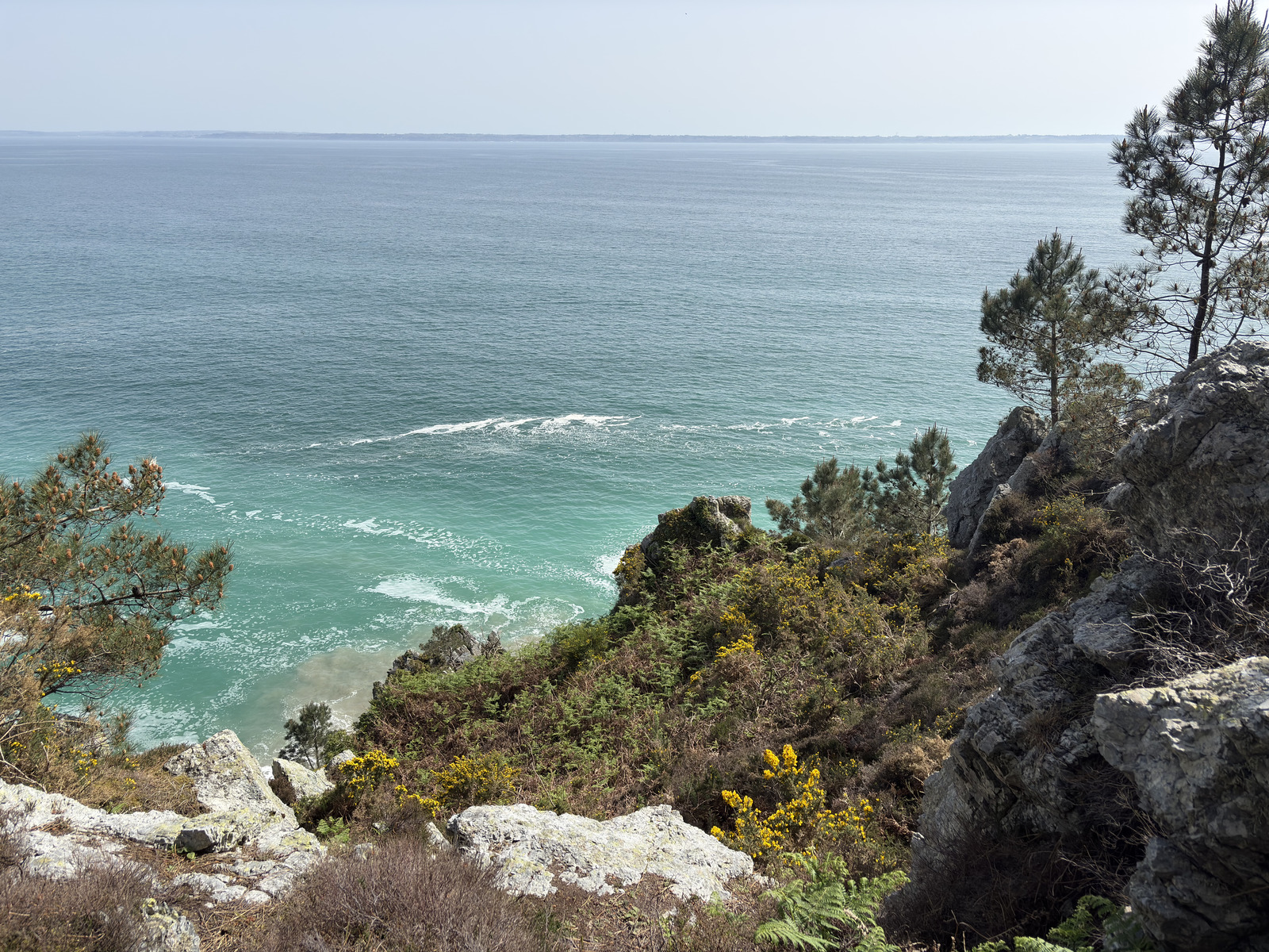 Picture France Crozon Ile Vierge Beach 2026-04 19 - Flight Ile Vierge Beach
