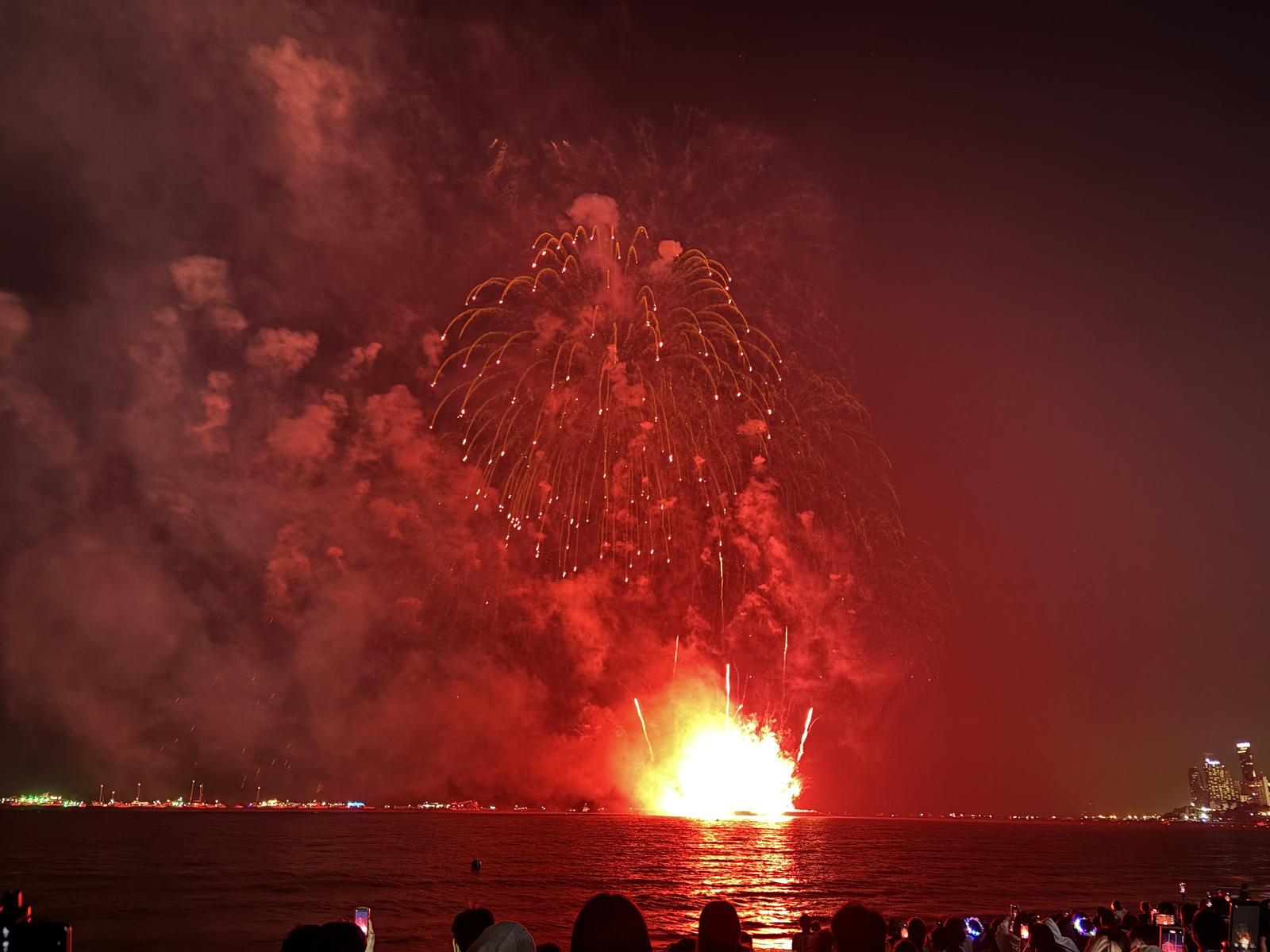 Picture Thailand Pattaya Fireworks 2024-12 12 - View Fireworks