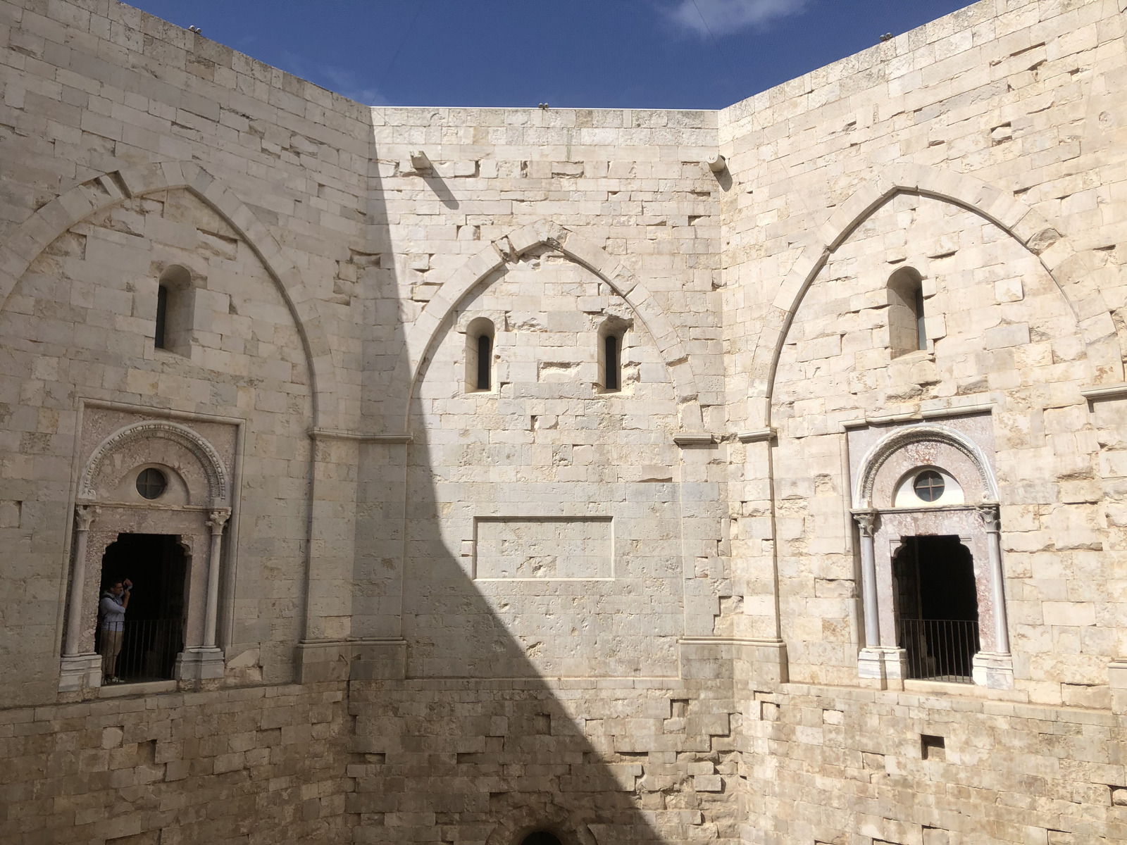 Picture Italy Castel del monte 2024-09 62 - Sight Castel del monte