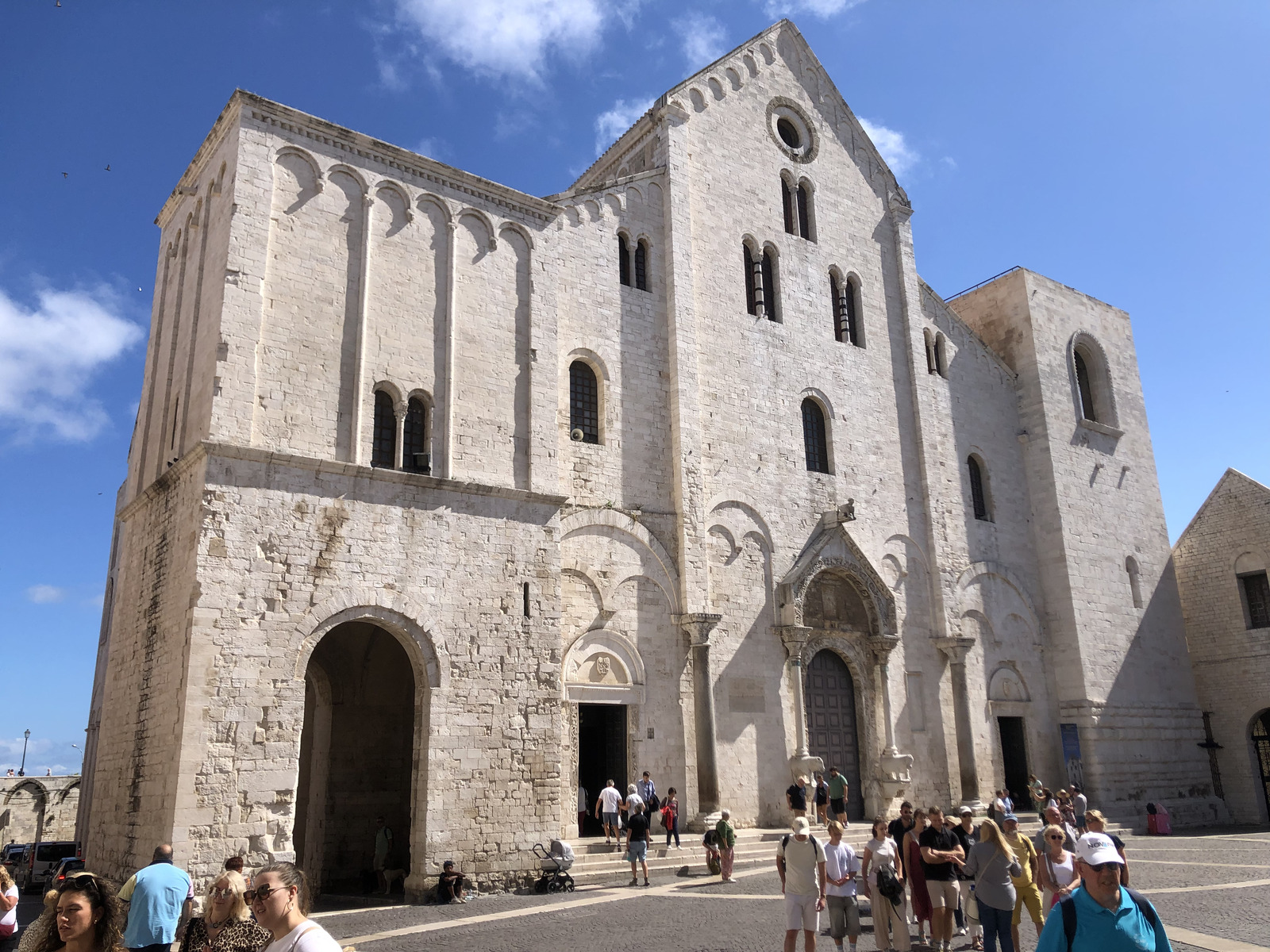 Picture Italy Bari 2024-09 54 - Tourist Attraction Bari
