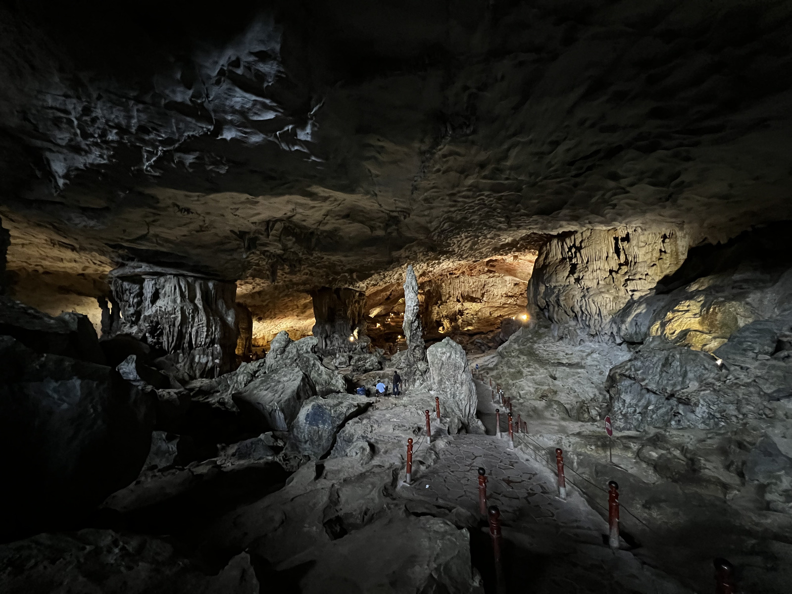 Picture Vietnam Ha Long Bay Sung Sot Cave 2024-01 49 - Photos Sung Sot Cave