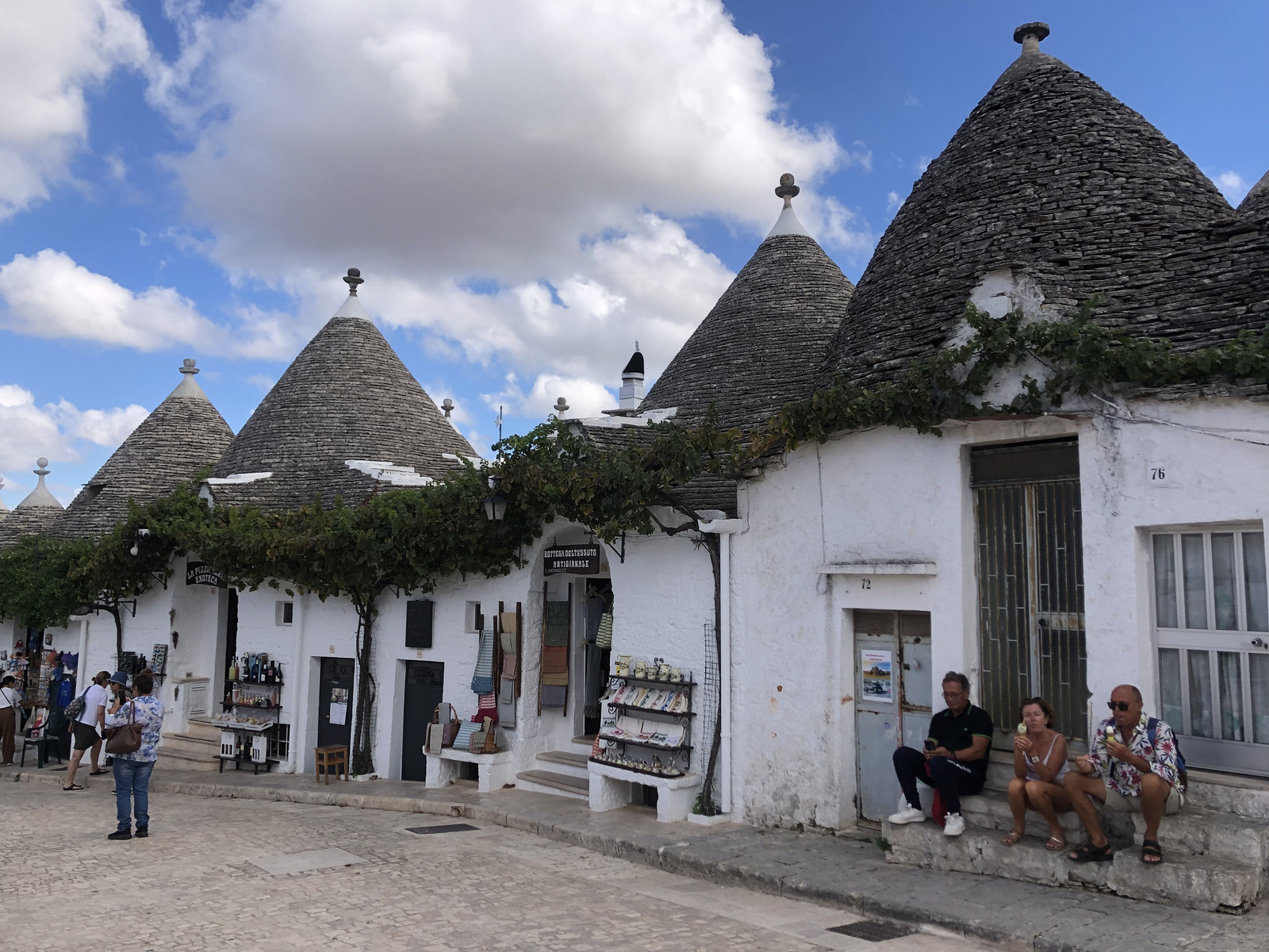 Picture Italy Alberobello 2024-09 2 - Sightseeing Alberobello