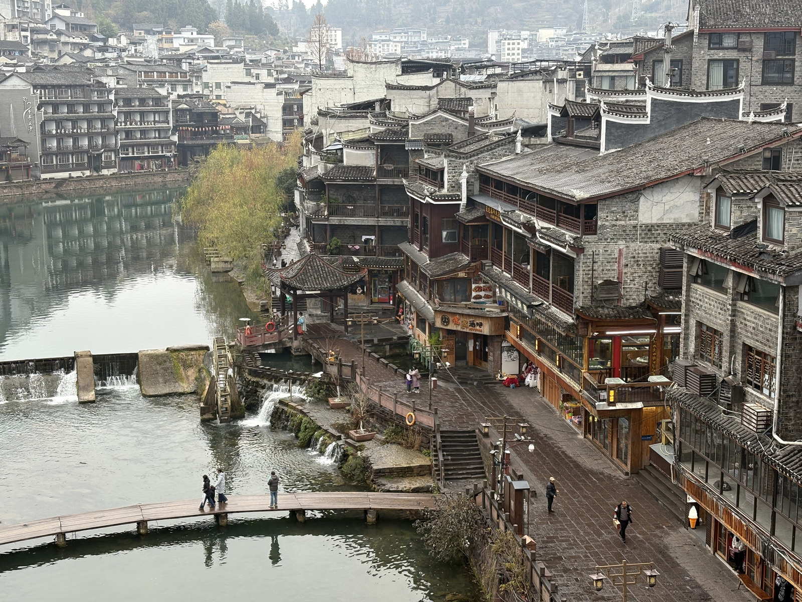 Picture China Fenghuang Ancient City 2026-01 47 - Store Fenghuang Ancient City
