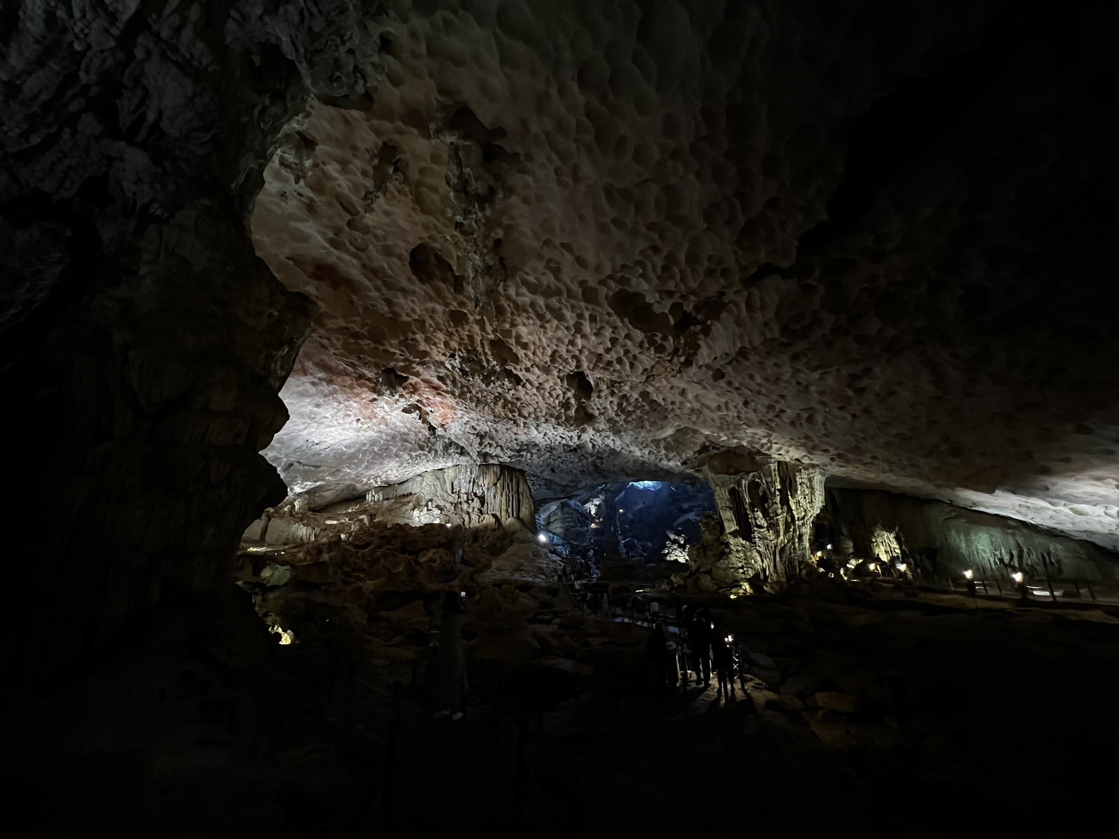 Picture Vietnam Ha Long Bay Sung Sot Cave 2024-01 62 - Trip Sung Sot Cave