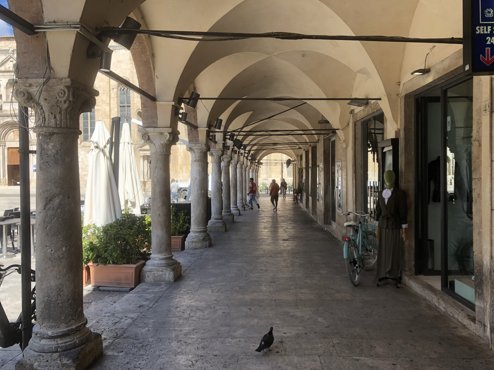 Picture Italy Ascoli Piceno 2024-09 19 - Shopping Mall Ascoli Piceno