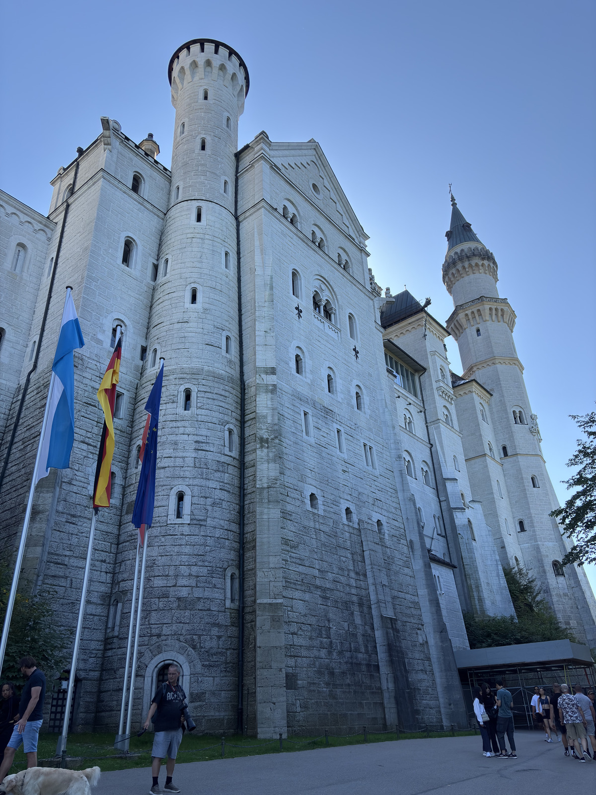 Picture Germany Neuschwanstein 2025-09 46 - Tourist Neuschwanstein