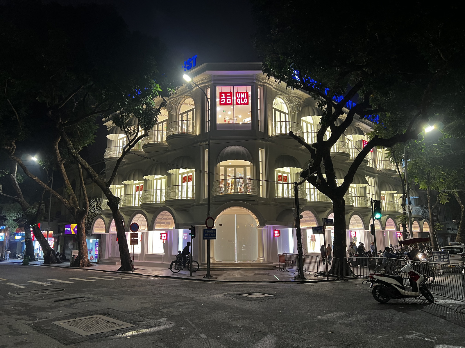 Picture Vietnam Hanoi Hoan Kiem Lake 2024-01 25 - Sight Hoan Kiem Lake