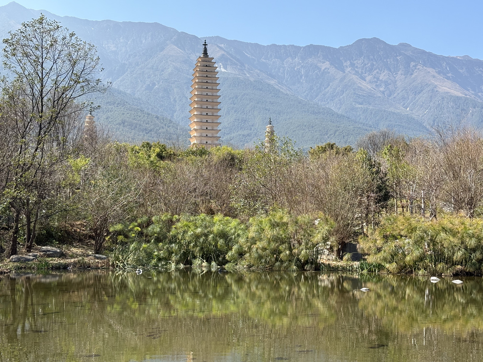 Picture China Dali Three pagodas 2026-01 76 - Sight Three pagodas