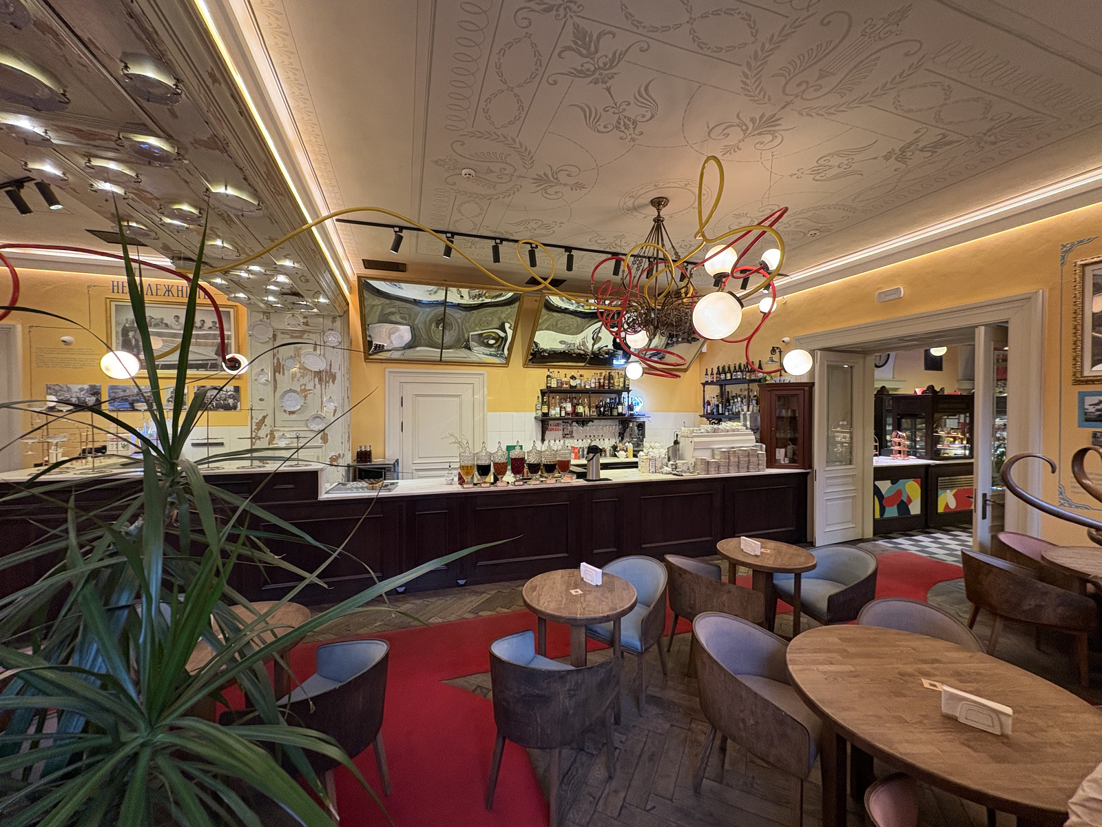 Picture Ukraine Lviv Restaurants 2024-10 121 - Trail Restaurants