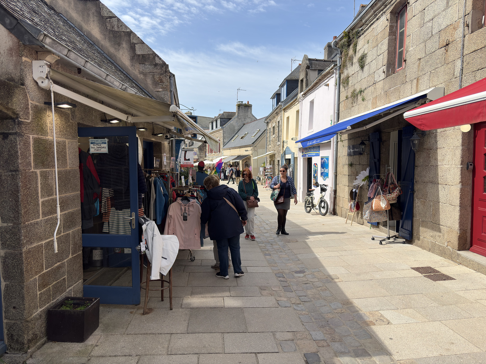 Picture France Concarneau Ville close 2026-04 17 - Car Ville close