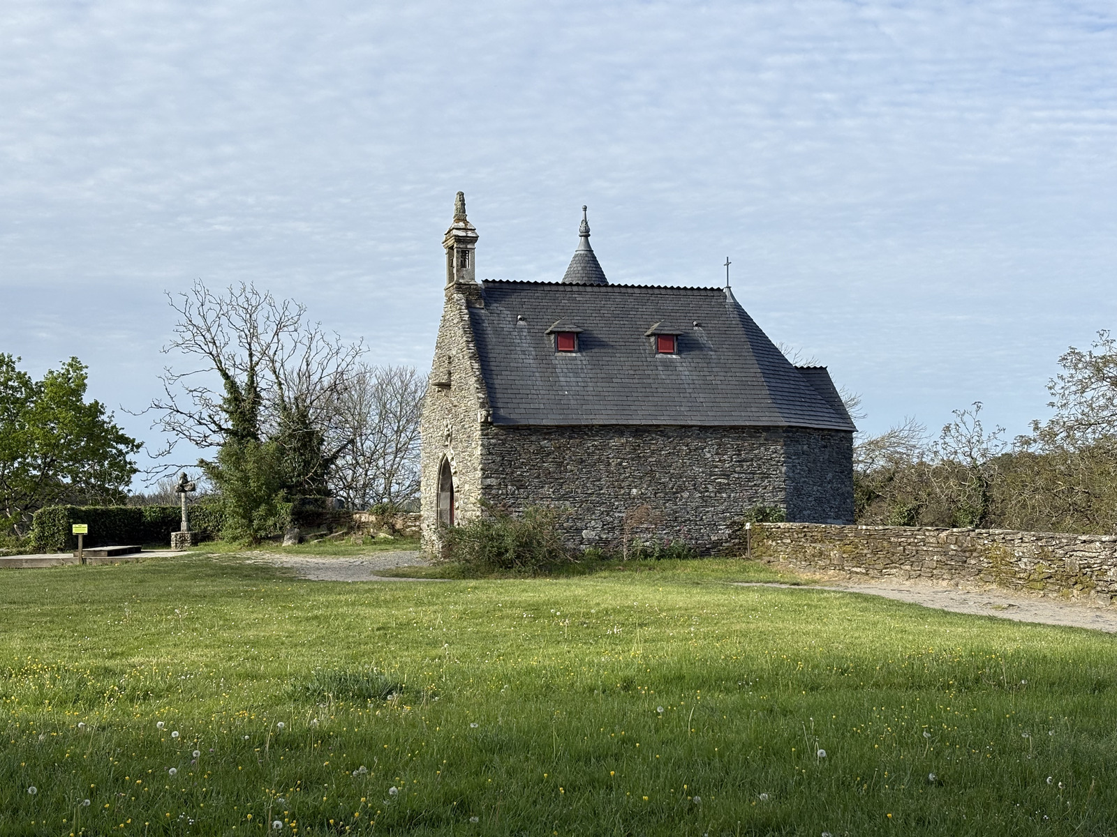Picture France Rochefort en terre 2026-04 24