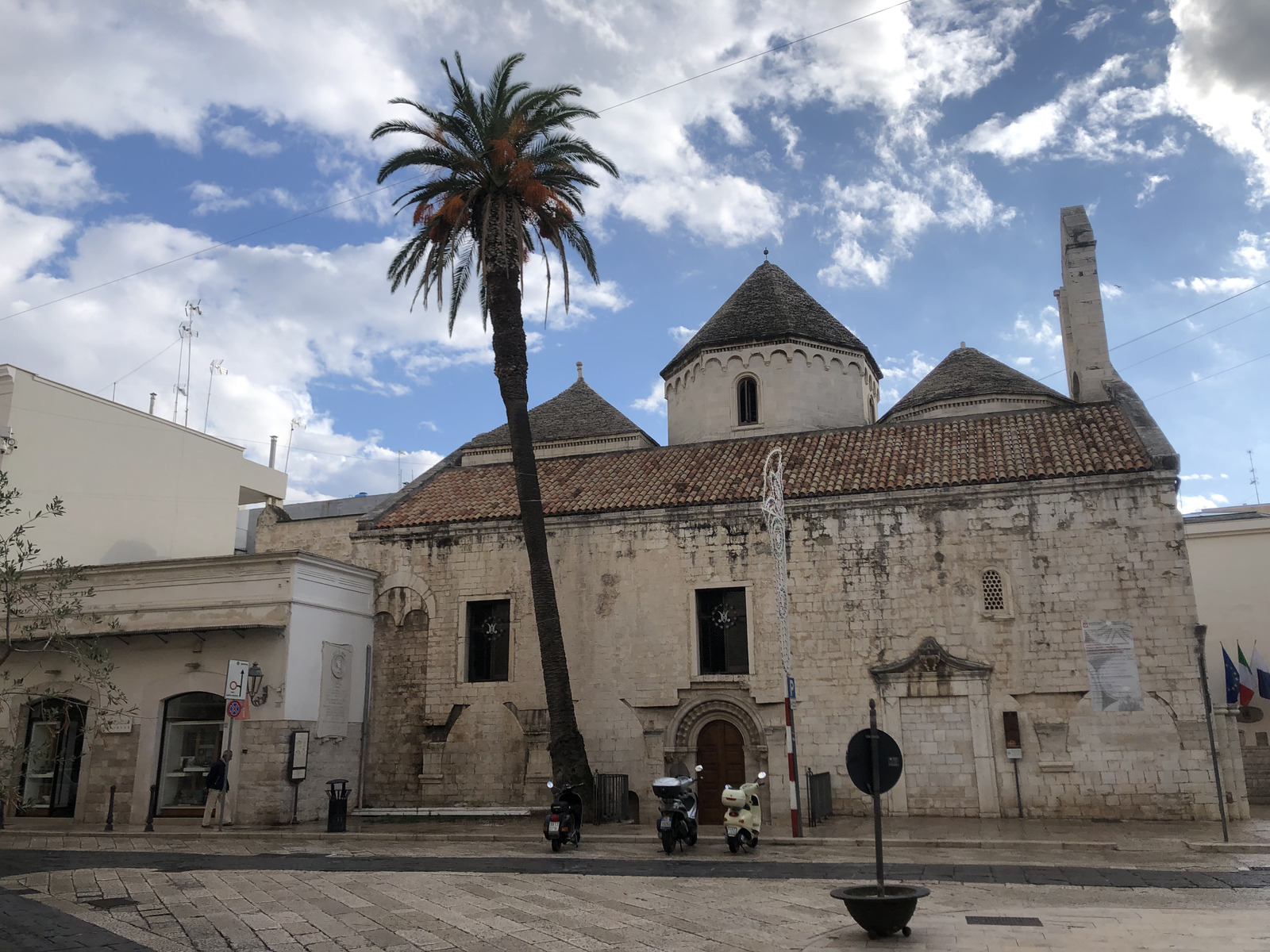 Picture Italy Trani 2024-09 23 - Road Map Trani