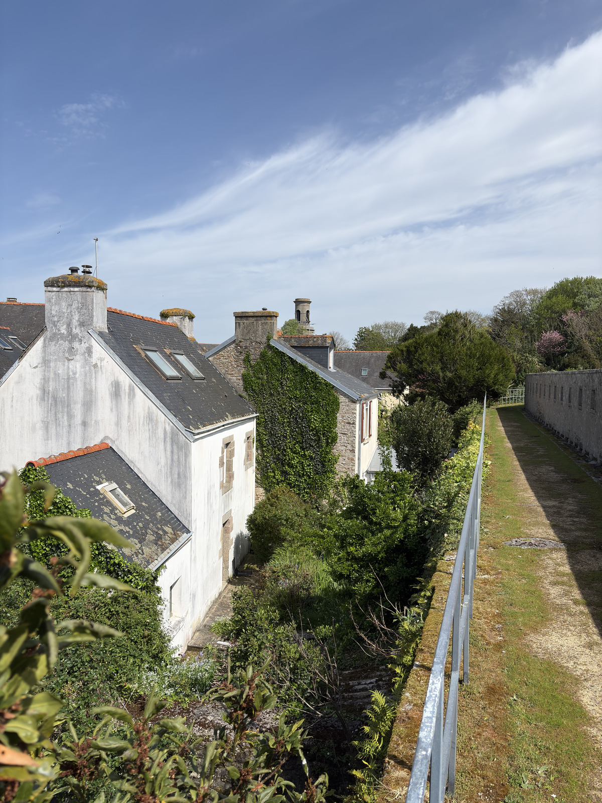 Picture France Concarneau Ville close 2026-04 72 - Flight Ville close