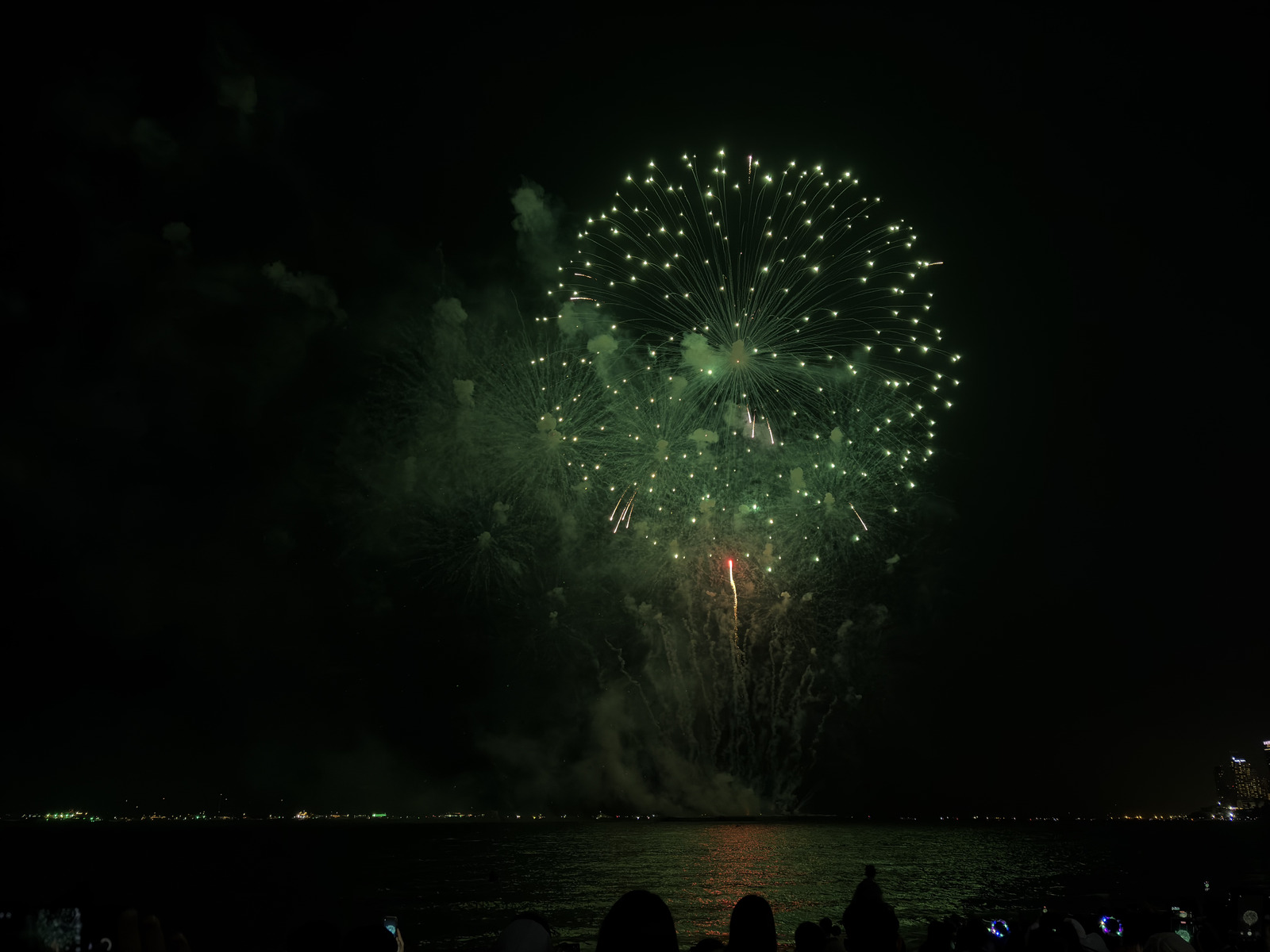 Picture Thailand Pattaya Fireworks 2024-12 45 - Journey Fireworks