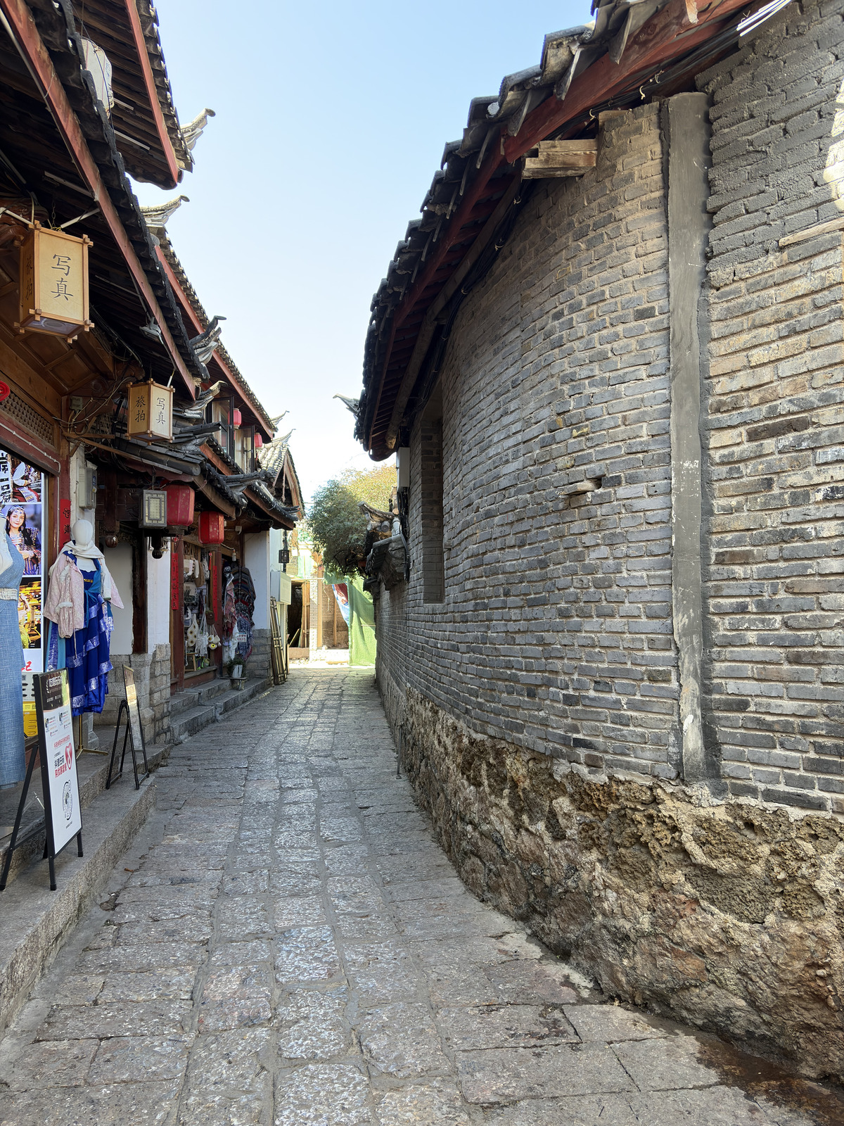 Picture China Lijiang 2026-01 50 - Tourist Lijiang
