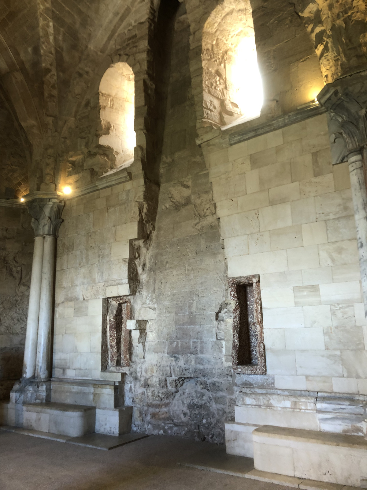 Picture Italy Castel del monte 2024-09 1 - Journey Castel del monte