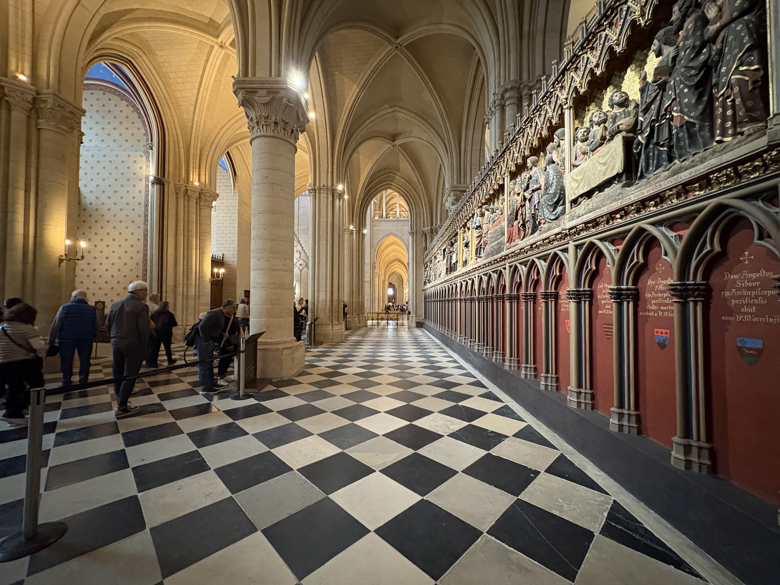 Picture France Paris Notre Dame 2025-03 6 - Car Rental Notre Dame