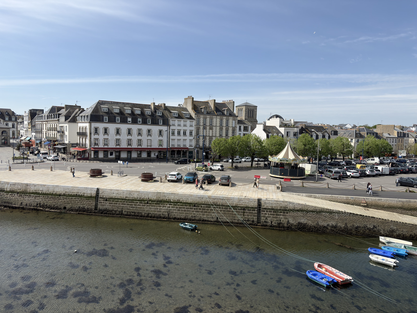 Picture France Concarneau Ville close 2026-04 37 - Sight Ville close