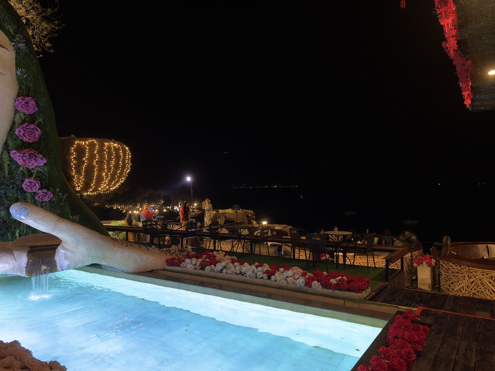 Picture Thailand Pattaya 3 Mermaids 2024-12 12 - Sight 3 Mermaids
