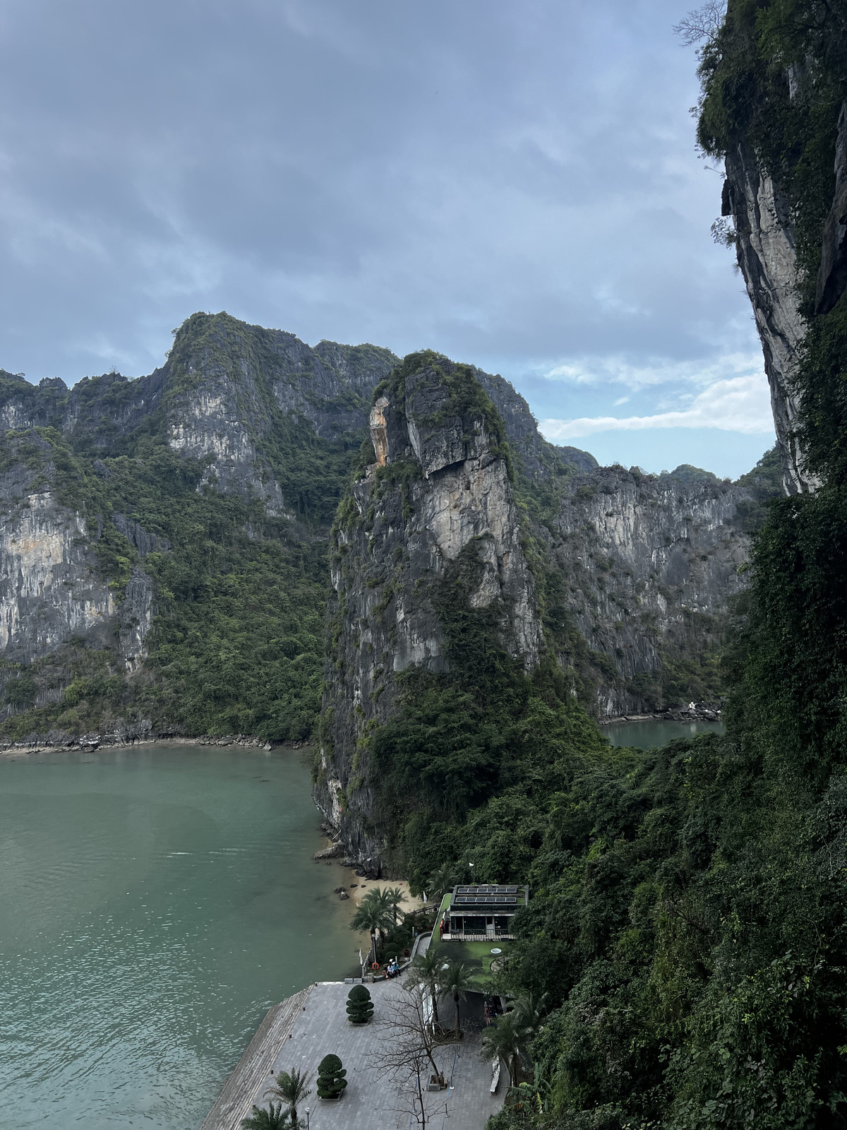 Picture Vietnam Ha Long Bay Sung Sot Cave 2024-01 7 - Photographers Sung Sot Cave