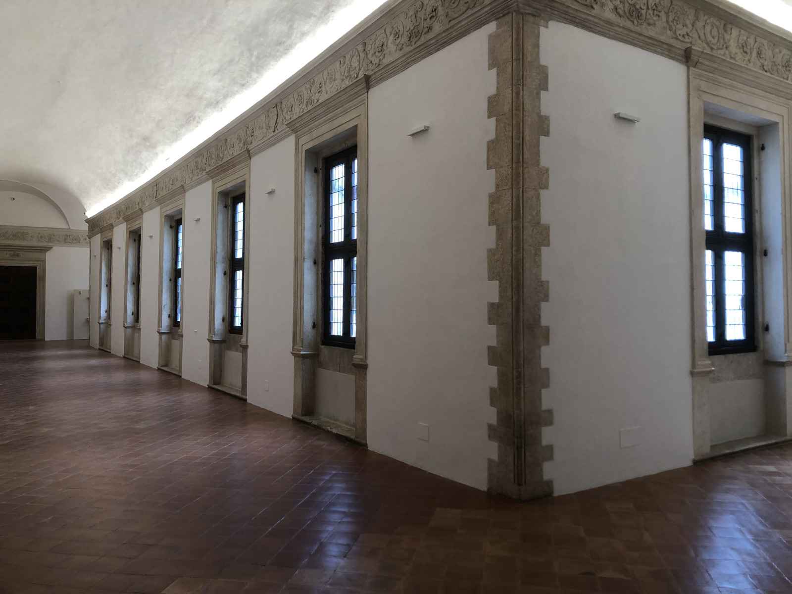 Picture Italy Urbino 2024-09 217 - Store Urbino