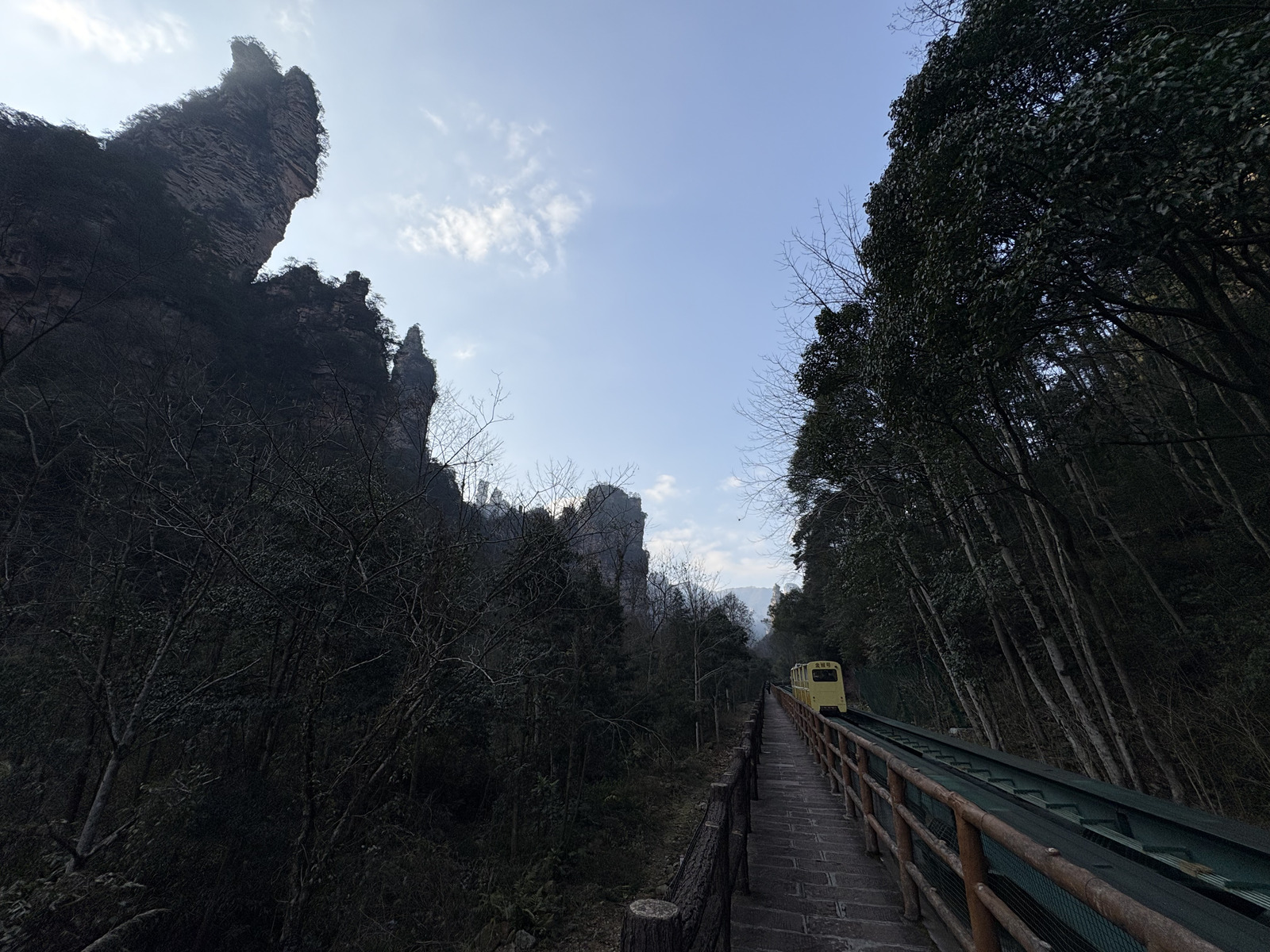 Picture China Zhangjiajie Tianzi Mountrain 2026-01 16 - Car Tianzi Mountrain