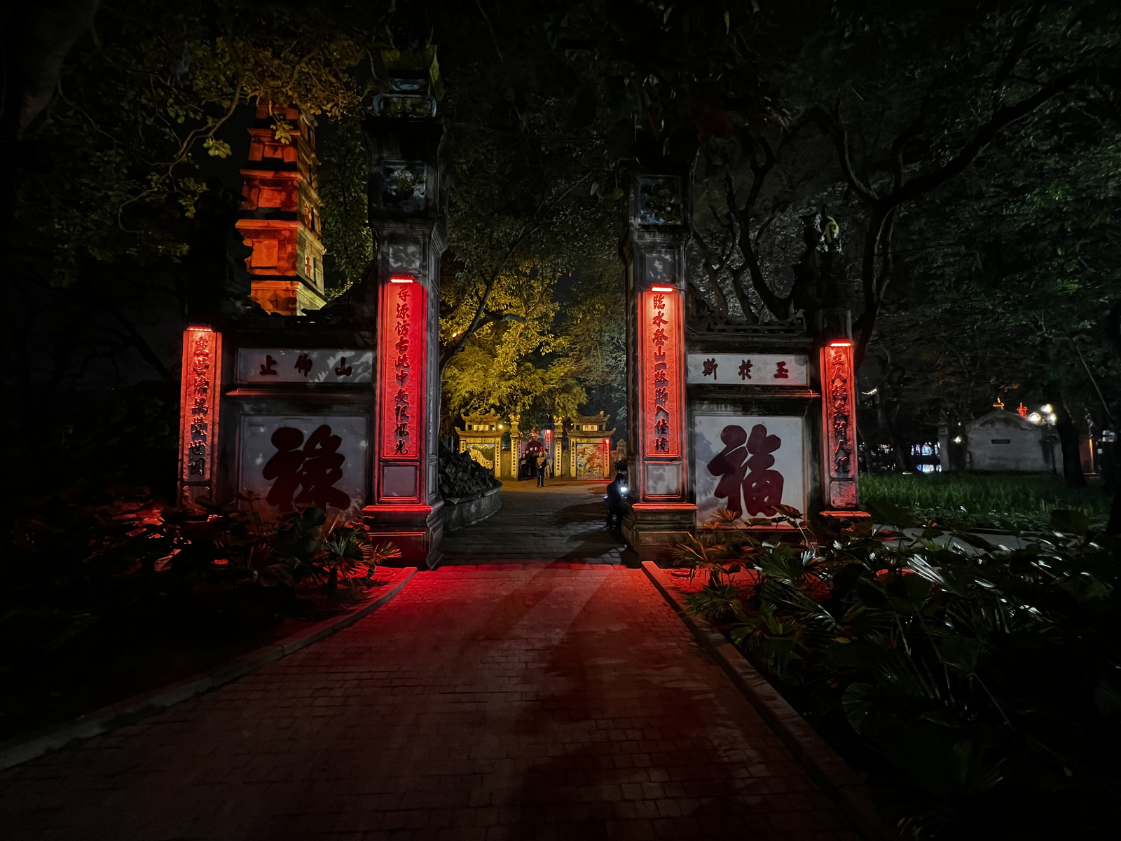 Picture Vietnam Hanoi Hoan Kiem Lake 2024-01 20 - Trips Hoan Kiem Lake
