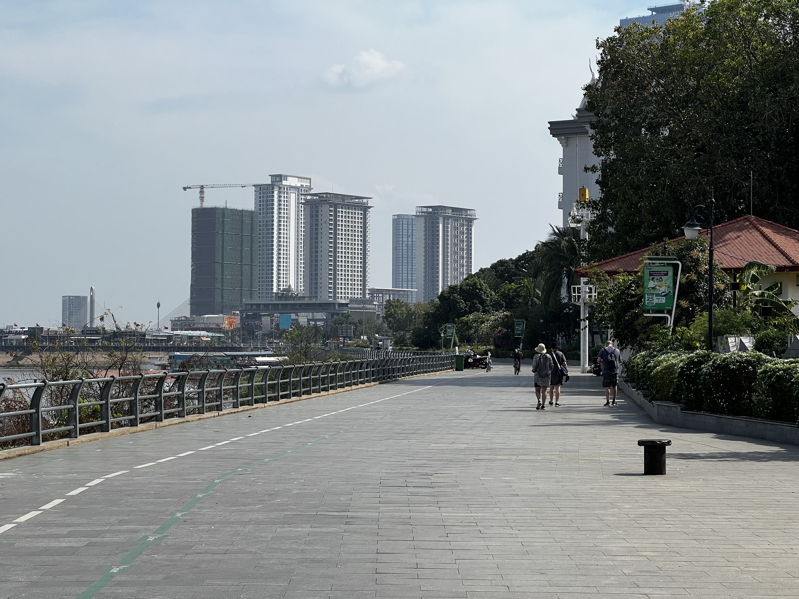Picture Cambodia Phnom Penh 2024-01 77 - Road Phnom Penh