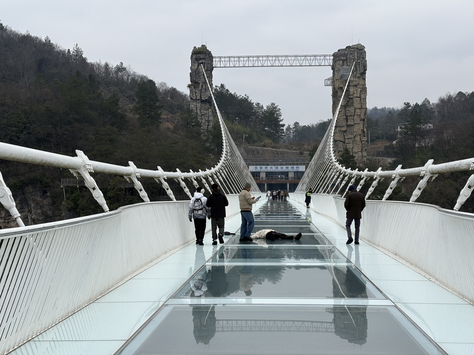 Picture China Zhangjiajie Grand Canion 2026-01 12 - Store Grand Canion